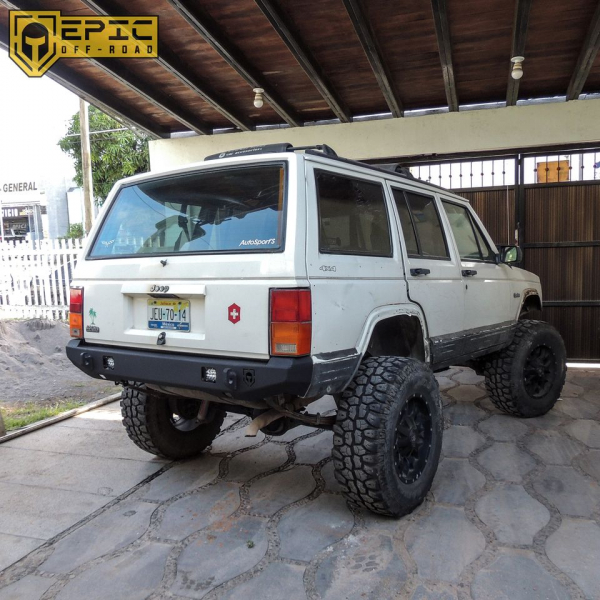 Defensa Trasera - Cherokee XJ - Modelo Clásico - Imagen 3