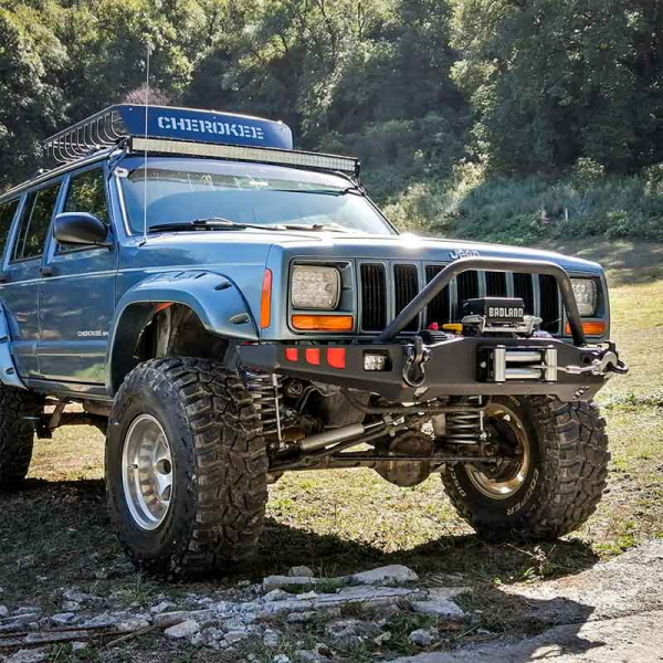 Defensa Delantera para winch - Cherokee XJ - Modelo Mako - Imagen 3